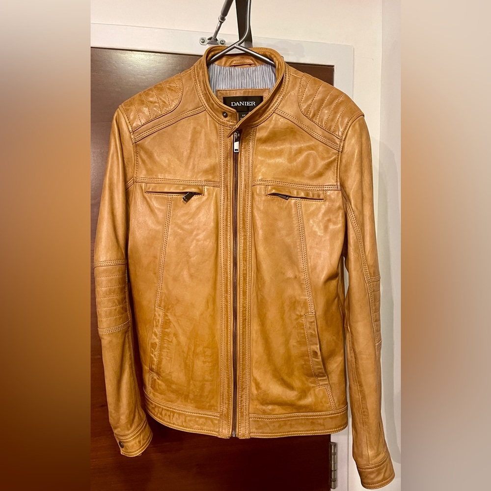 Danier leather jackets mens size Small